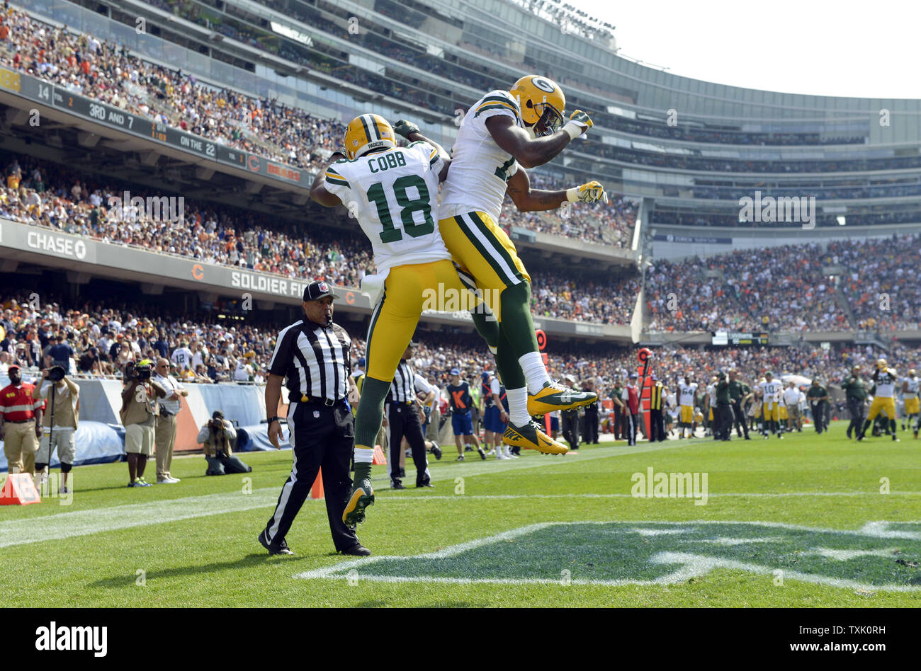 Green bay packers wide receiver hi-res stock photography and images - Alamy