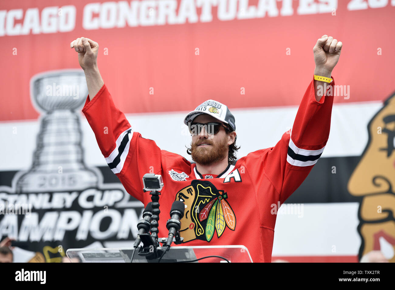 HAT TRICKS!Artemi Panarin and Duncan Keith of the Chicago Blackhawks wear  Coors Light Stadium Series hats dur…