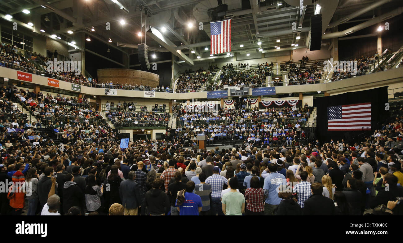 Democratic Presidential candidate Bernie Sanders speaks to supporters