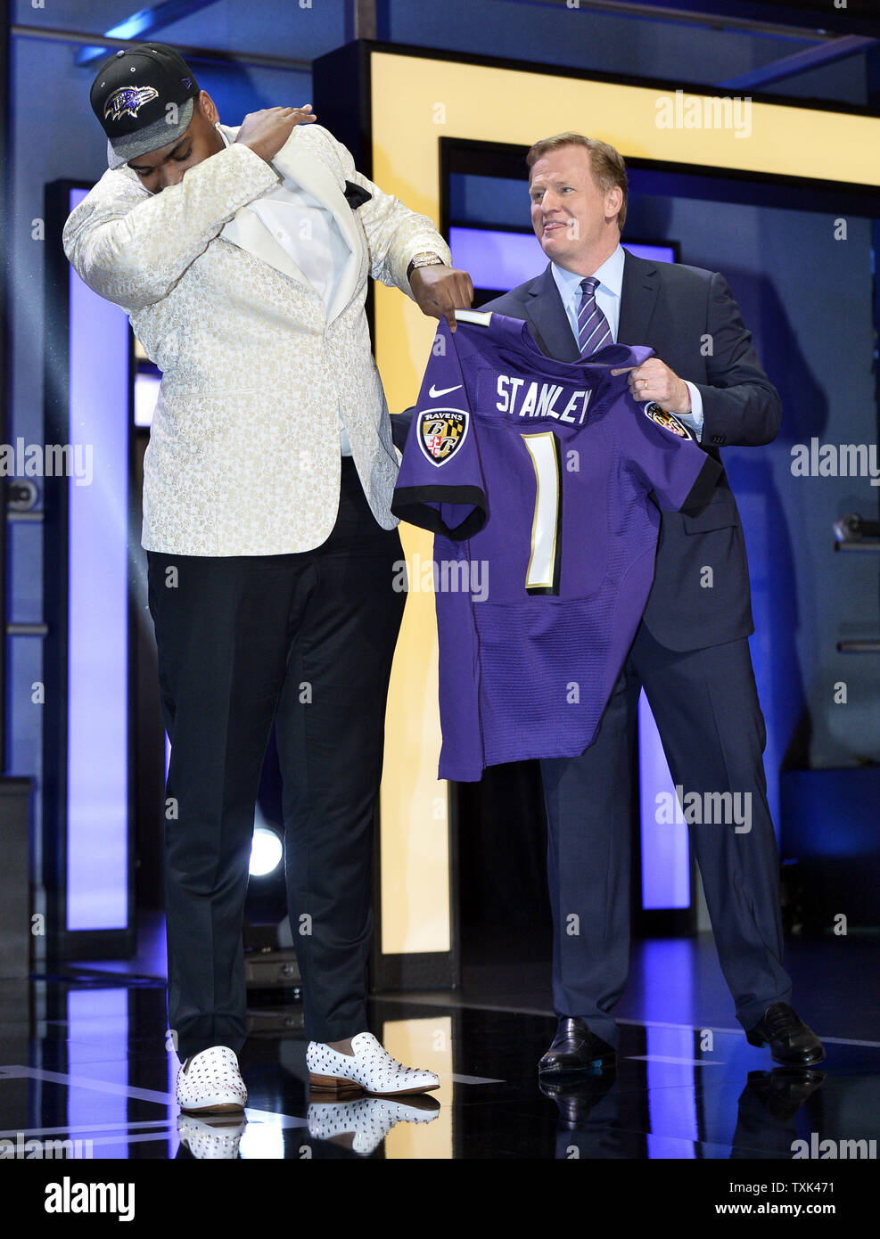 Ravens draft Bishop Gorman product Ronnie Stanley with sixth pick