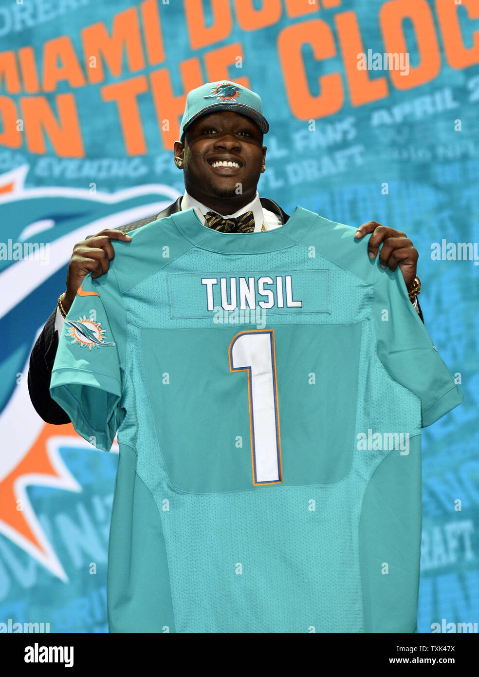 Miami dolphins tunsil jersey sale