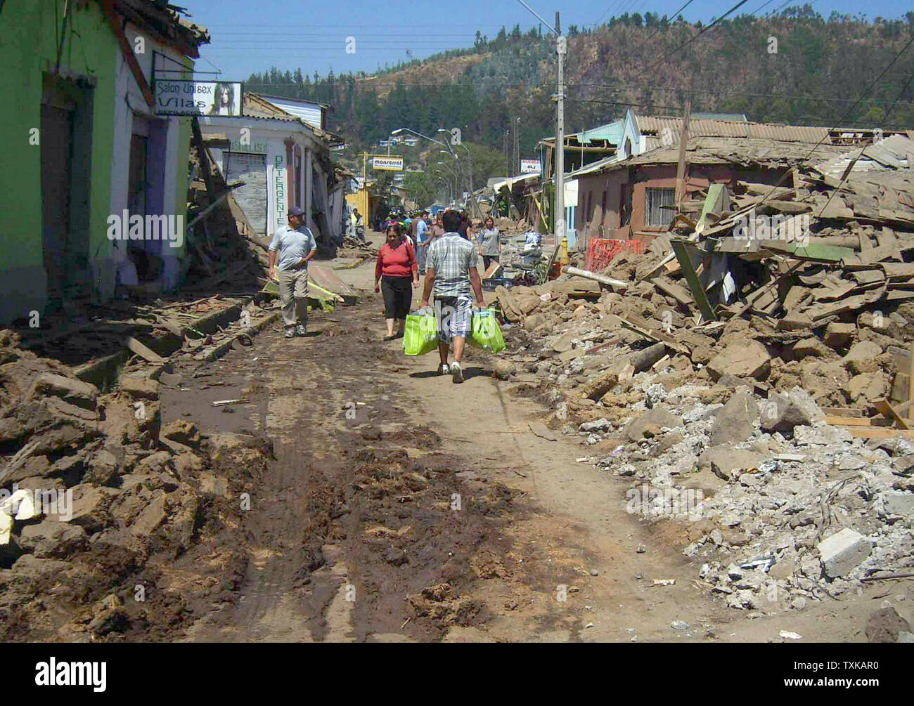 Chile earthquake 2010 hires stock photography and images Alamy