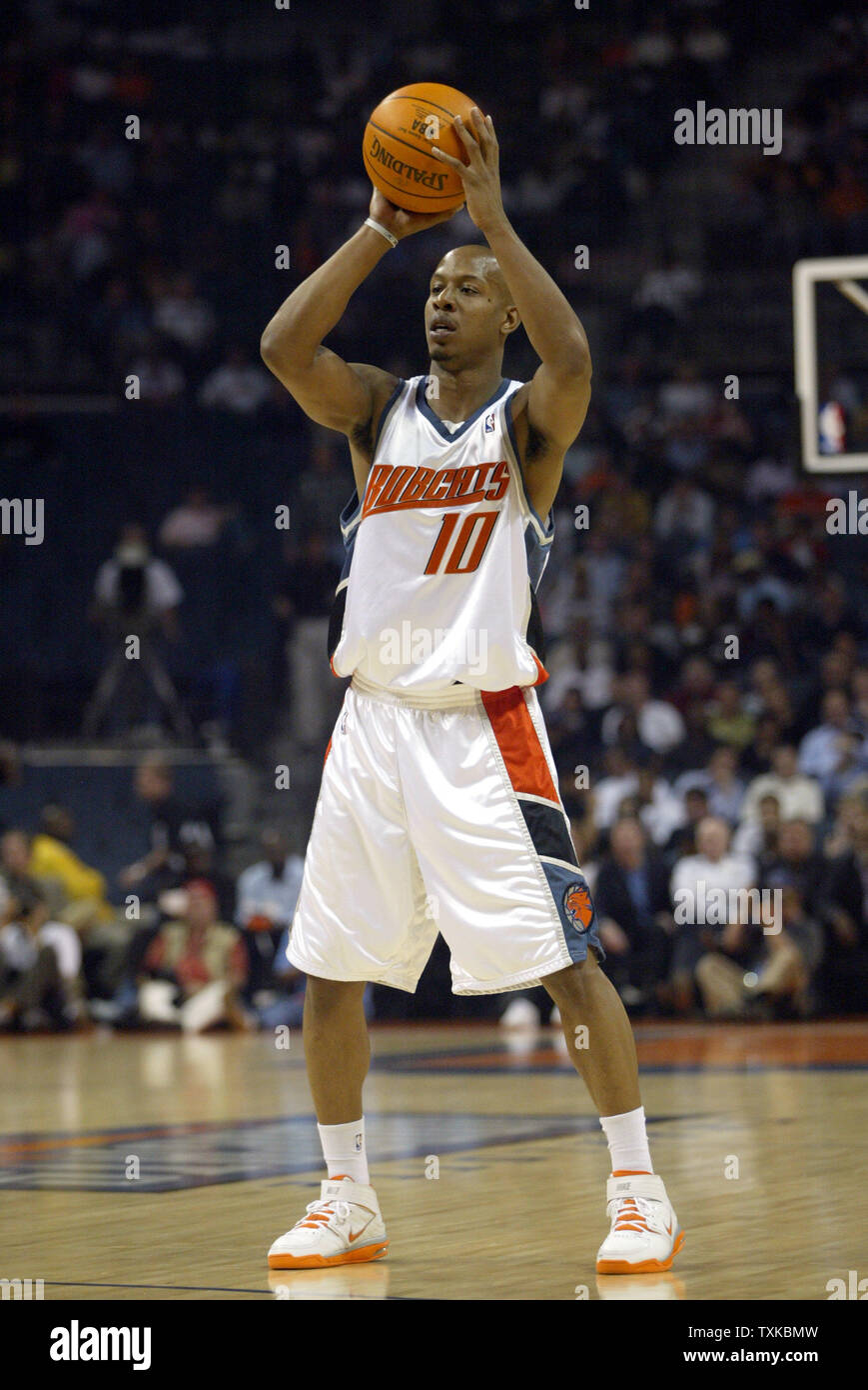 Charlotte Bobcats guard Keith Bogans looks to pass against the San