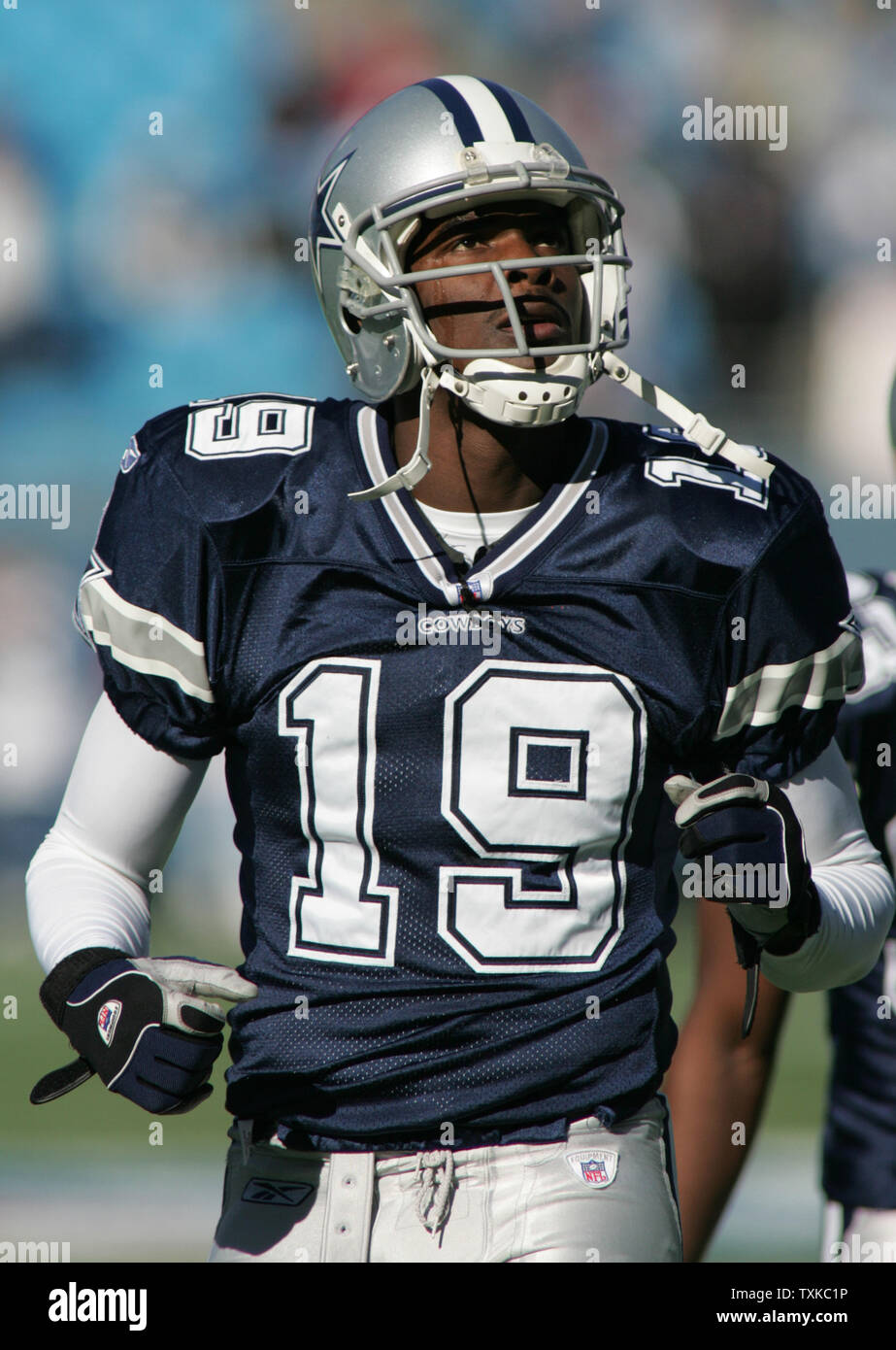 Keyshawn Johnson The former NFL wide receiver spotted at Miami  International Airport with Louis Vuitton luggage. Florida, USA Stock Photo  - Alamy