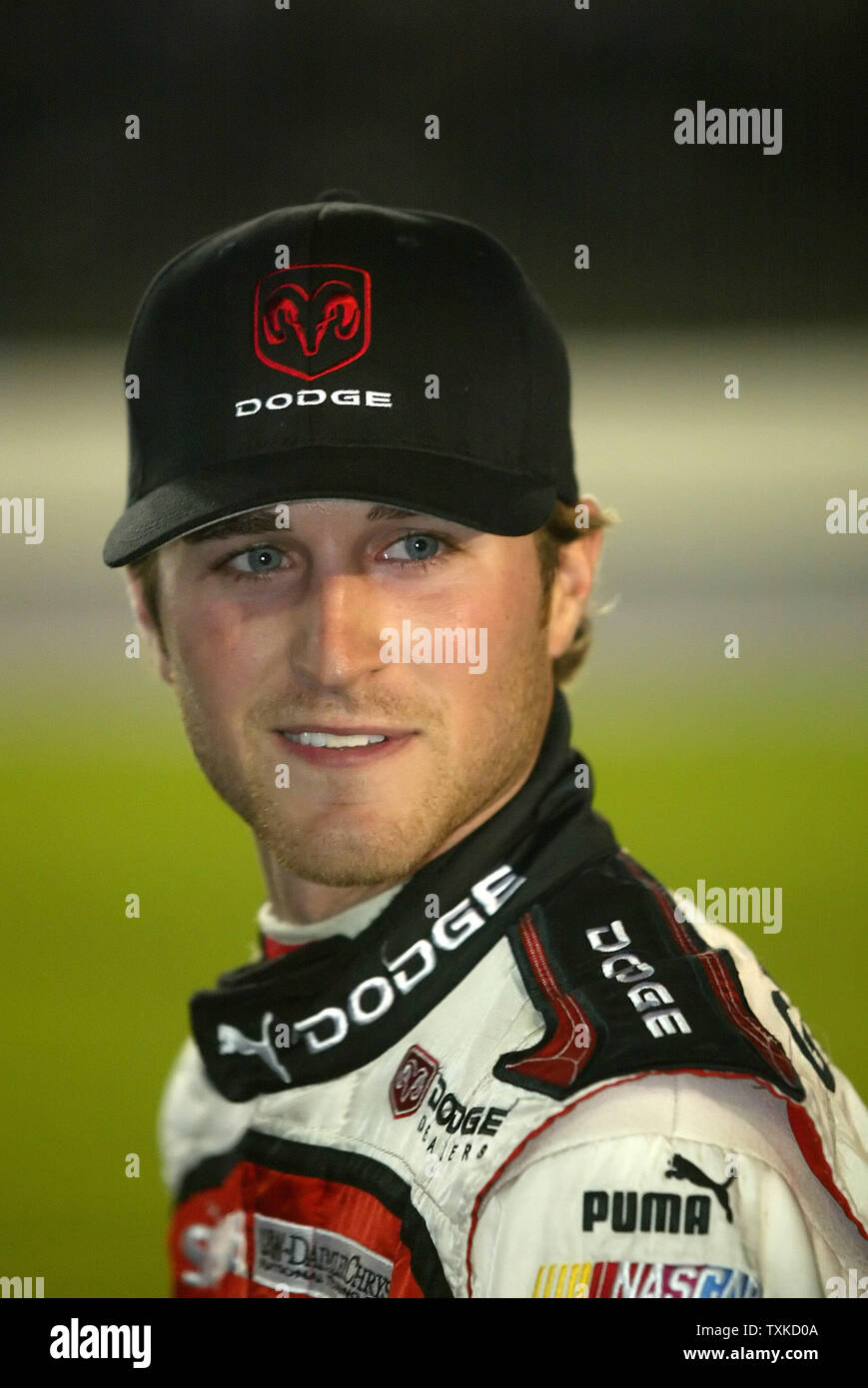 NASCAR driver Kasey Kahne walks on pit road before the start of qualifying for the Bank of America 500 NASCAR Nextel Cup race at the Lowe's Motor Speedway near Charlotte, N.C., on October 12, 2006. (UPI Photo/Nell Redmond) Stock Photo