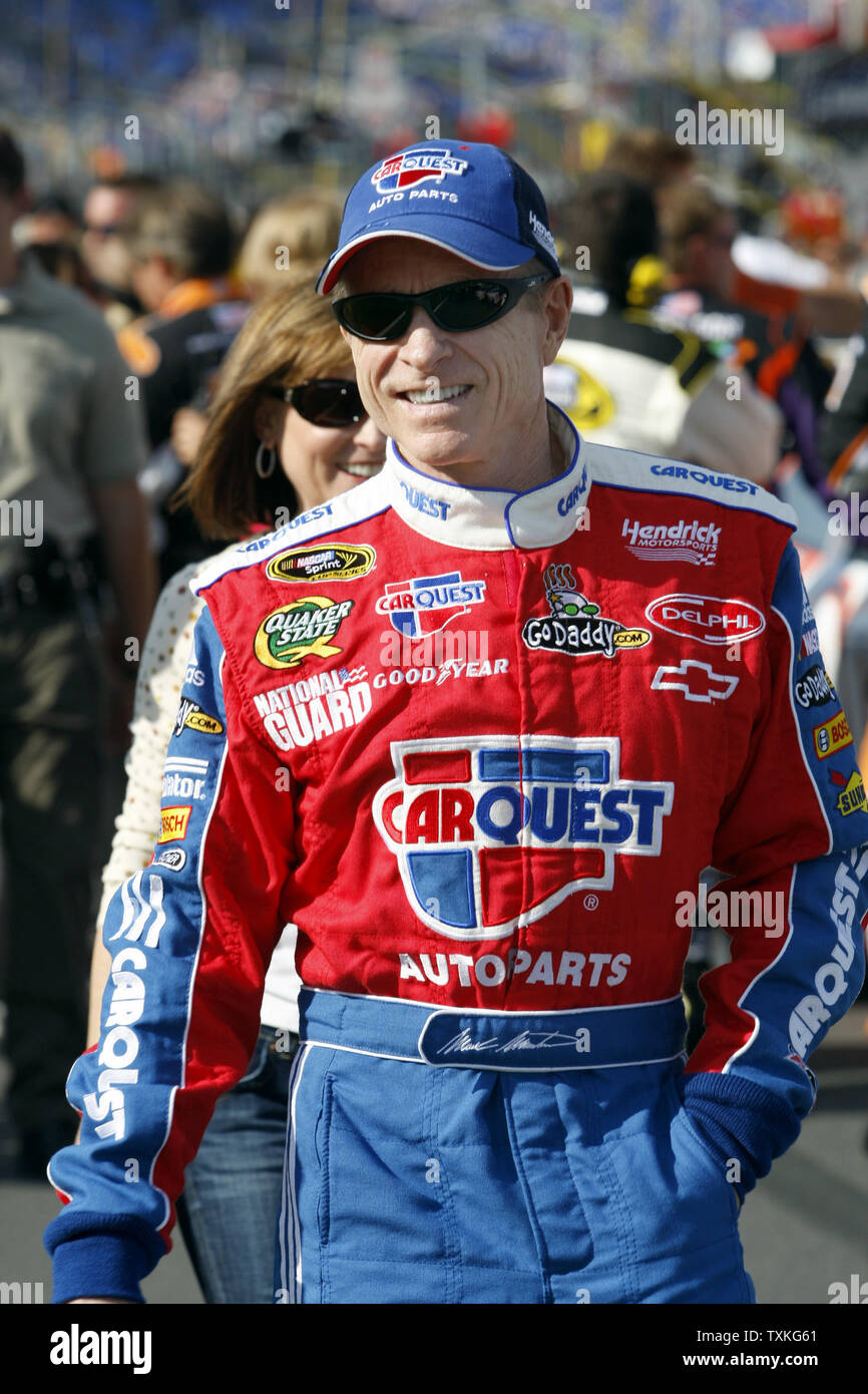 Race car driver Mark Martin walks through the pits before the start of the NASCAR Coca-Cola 600 Race at the Charlotte Motor Speedway in Concord, North Carolina on May 30, 2010.        UPI/Nell Redmond . Stock Photo