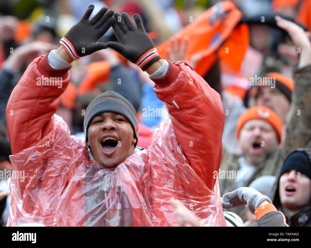 Cleveland Browns fans singing 'Hang on Sloopy, O-H-I-O' at the Cleveland Browns Stadium in Cleveland, Ohio on November 19, 2006.  (UPI Photo/ Stephanie Krell) Stock Photo