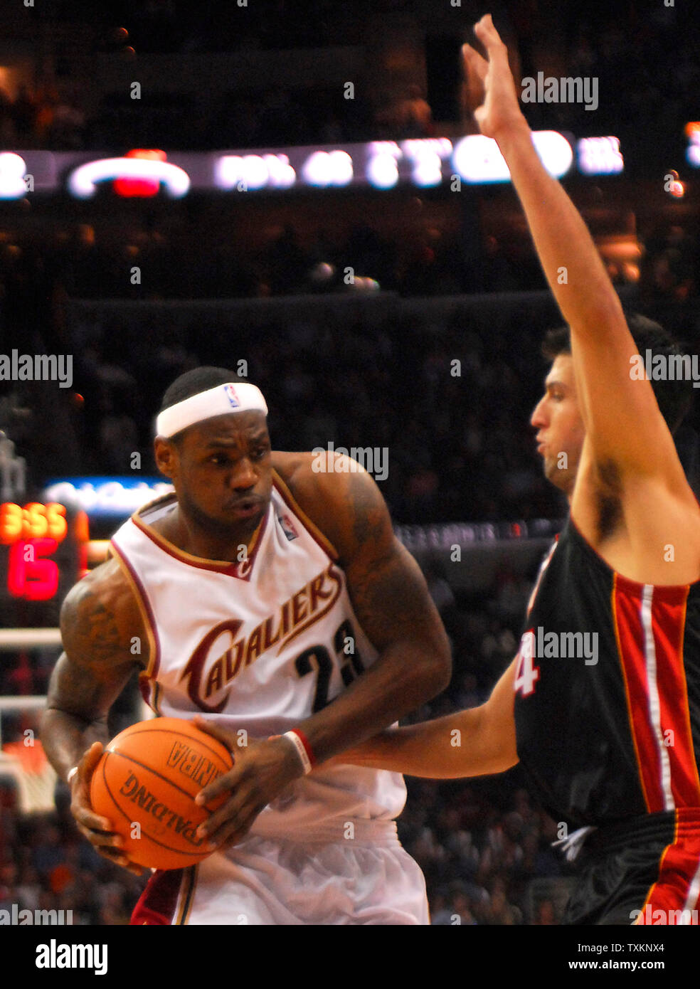 Lebron james cavaliers hi-res stock photography and images - Alamy