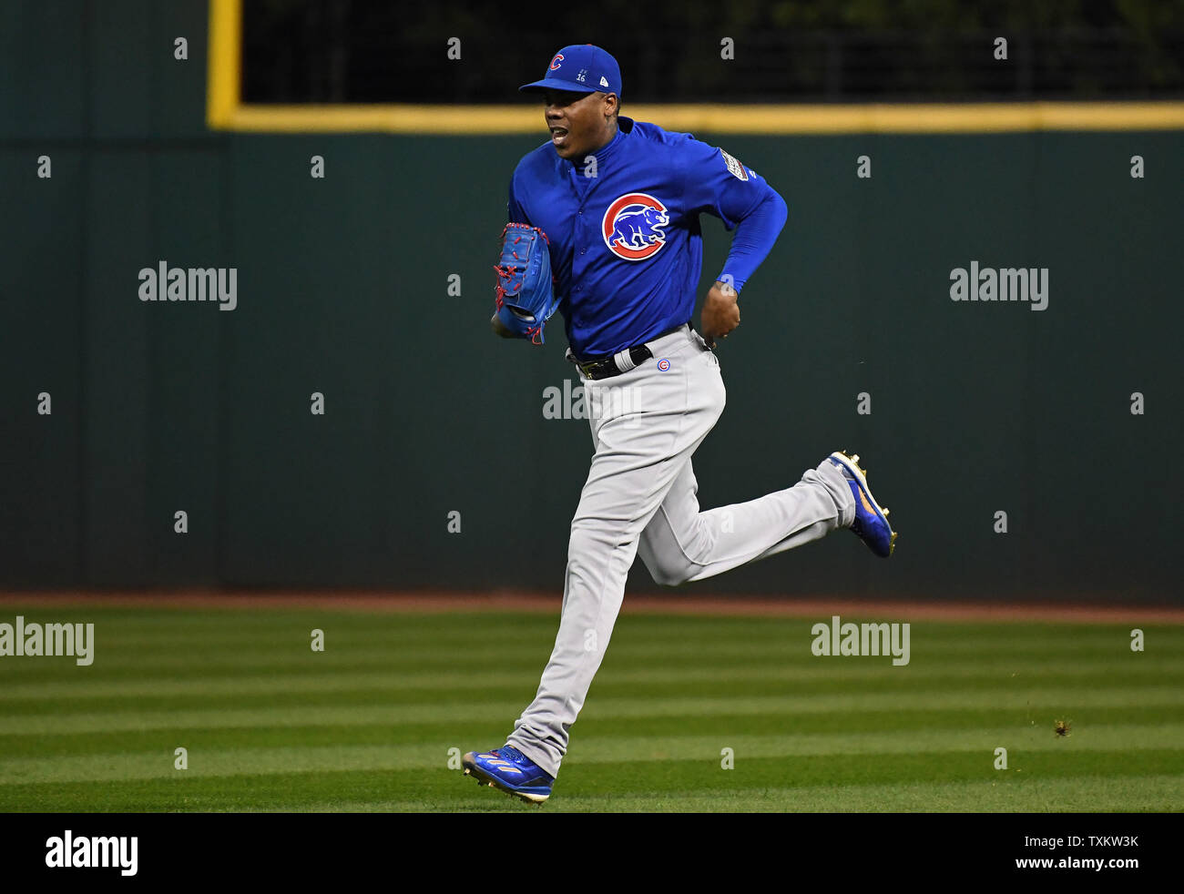Chicago Cubs relief pitcher Aroldis Chapman (54) on the mound