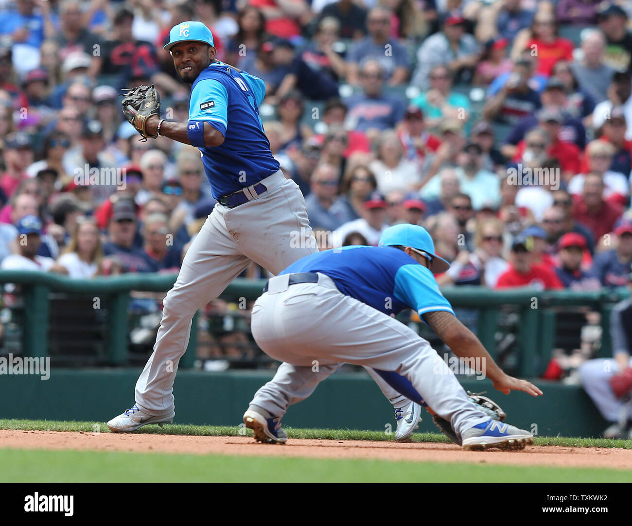Alcides escobar hi-res stock photography and images - Alamy