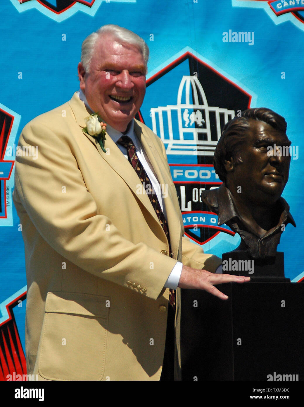 John Madden poses for the media at the enshrinement ceremony at the Football Hall of Fame on August 5, 2006 in Canton, Ohio. (UPI Photo/Stephanie Krell) Stock Photo