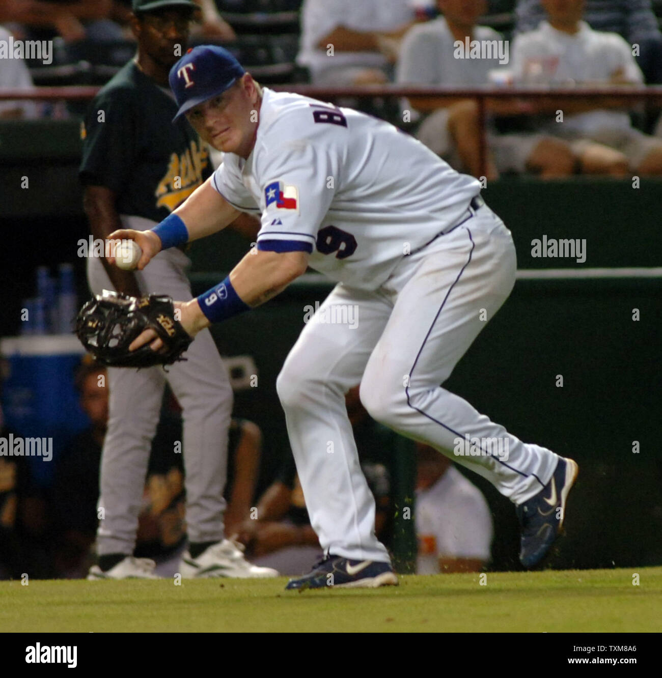 Hank Blalock LIMITED STOCK Texas Rangers 8X10 Photo 