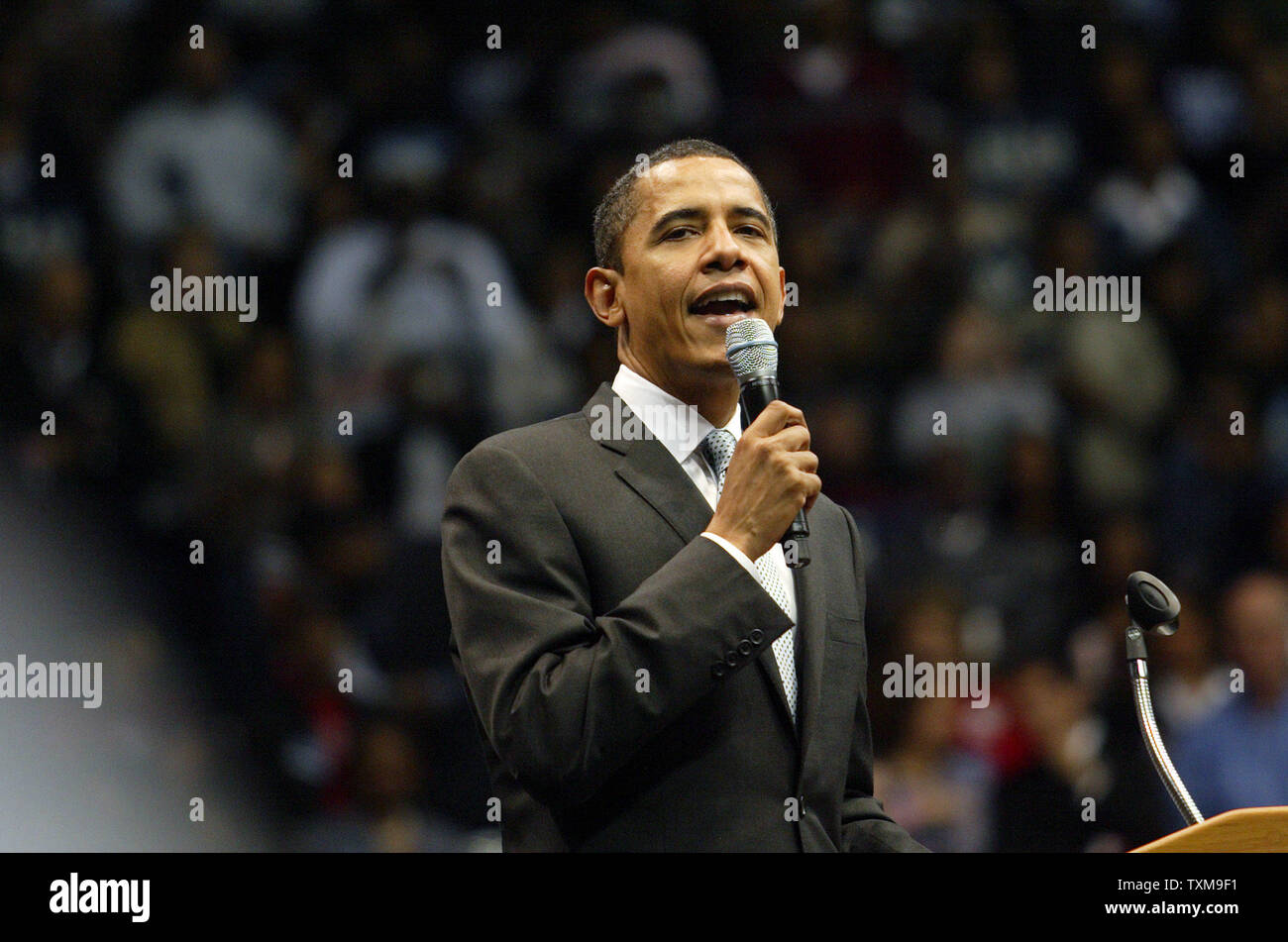 Democratic Presidential candidate Sen. Barack Obama (D-IL) speaks to supporters during a campaign rally at Reunion Arena in Dallas on February 20, 2008. More than 17,000 people filled the building for a chance to see the Illinois senator on his first public appearance in Dallas since announcing his presidential candidacy. (UPI Photo/Robert Hughes) Stock Photo