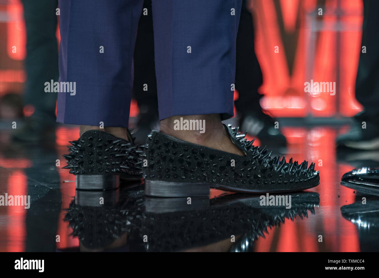 Denzel Ward wore spiked dress shoes to the 2018 NFL Draft at AT T Stadium in Arlington Texas on April 26 2018. Photo by Sergio Flores UPI Stock Photo Alamy