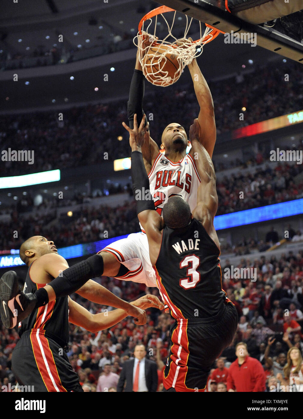 2010 NBA Playoffs: Dwyane Wade Dunks On  - You Got Dunked On