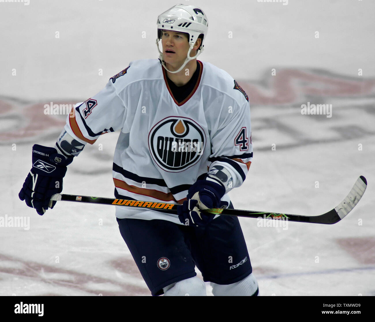 Hockey Figure: Chris Pronger- Edmonton Oilers – Entertainment Center NL