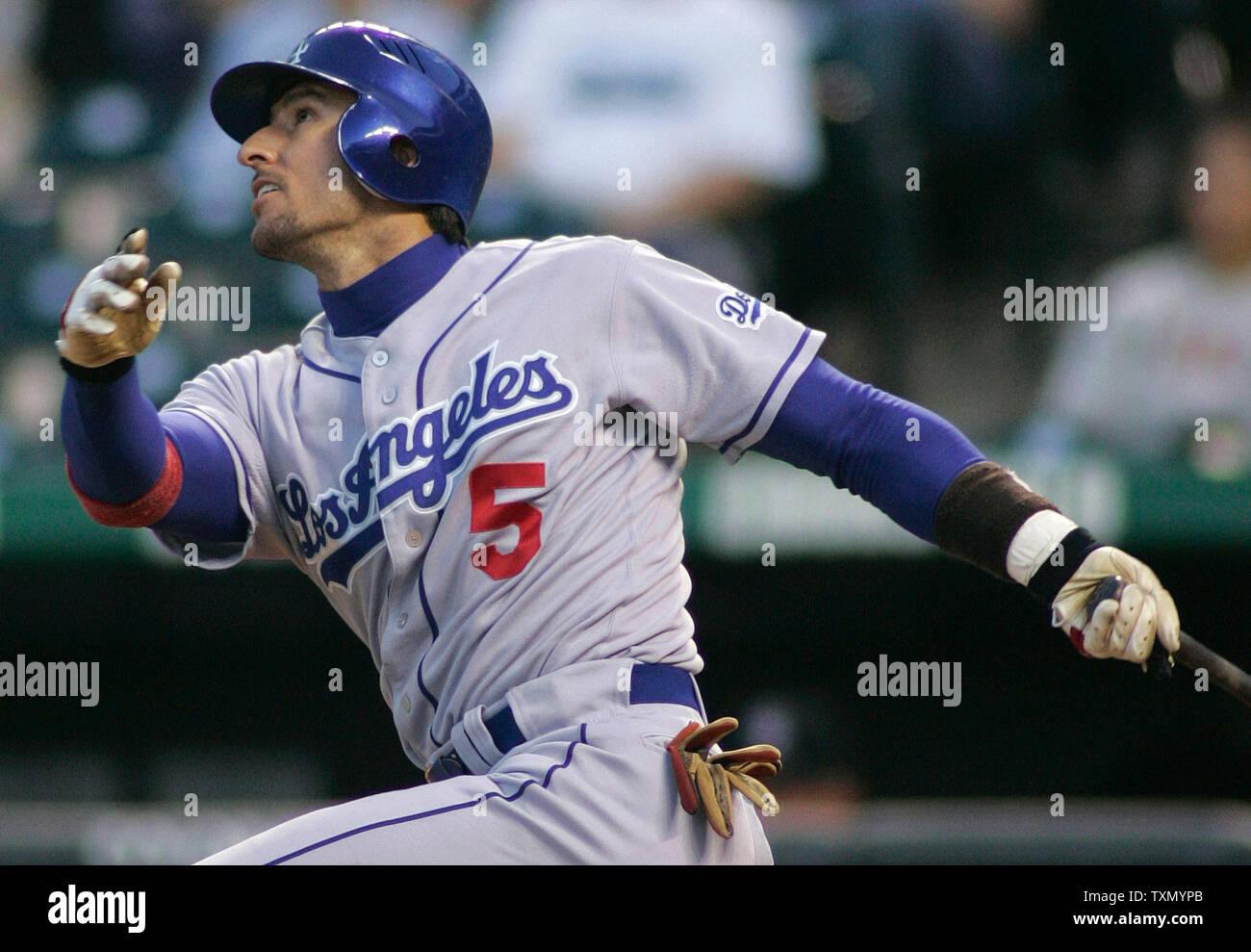 Los Angeles Dodgers Nomar Garciaparra singles in the first inning