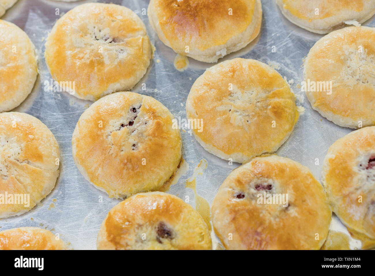 Rose flower cake china hires stock photography and images Alamy
