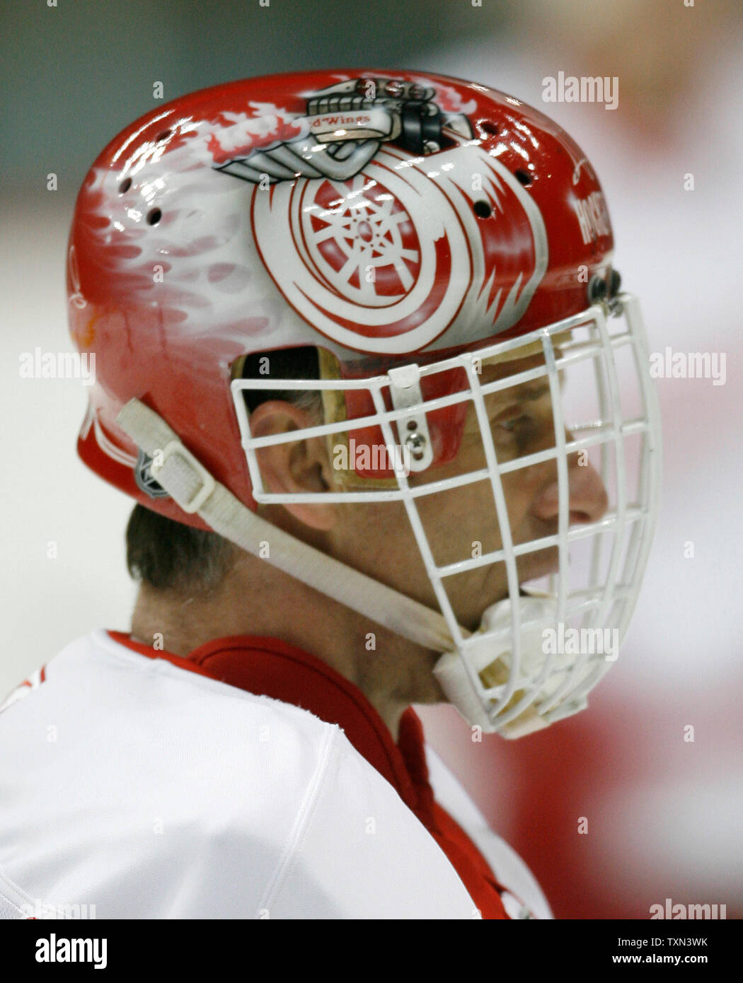 Dominik Hasek High Resolution Stock Photography And Images Alamy