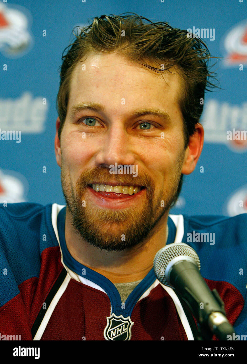 File:Peter Forsberg Colorado Avalanche (257171768).jpg - Wikimedia