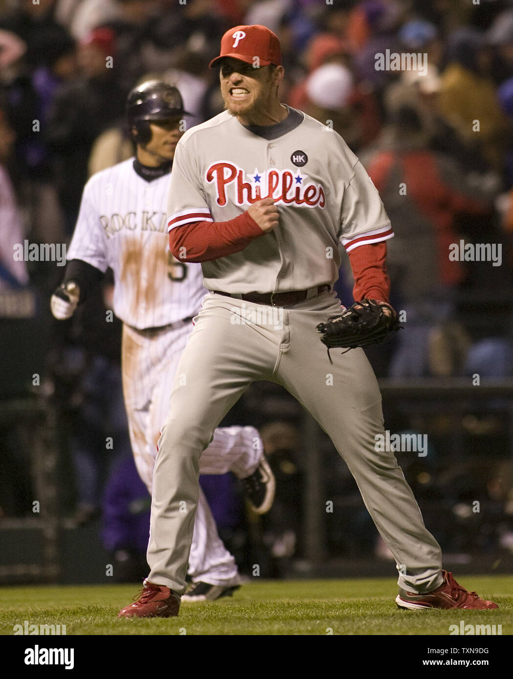 Photo: Philadelphia Phillies closer Brad Lidge pitches during game 1 of the  NLCS in Philadelphia - PHI20101016325 