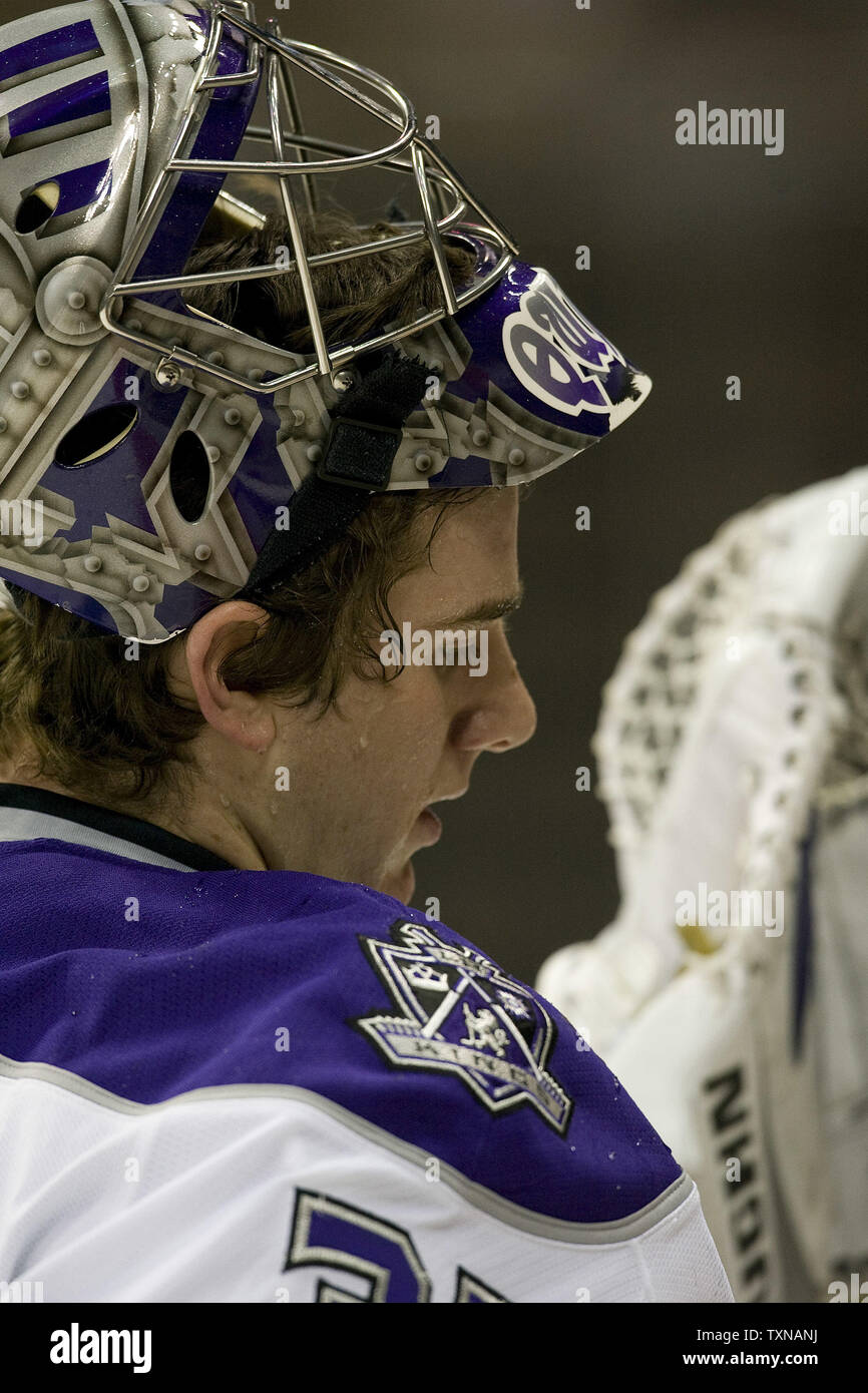 Kings goalie Jonathan Quick believes in his routine, not numbers – Orange  County Register