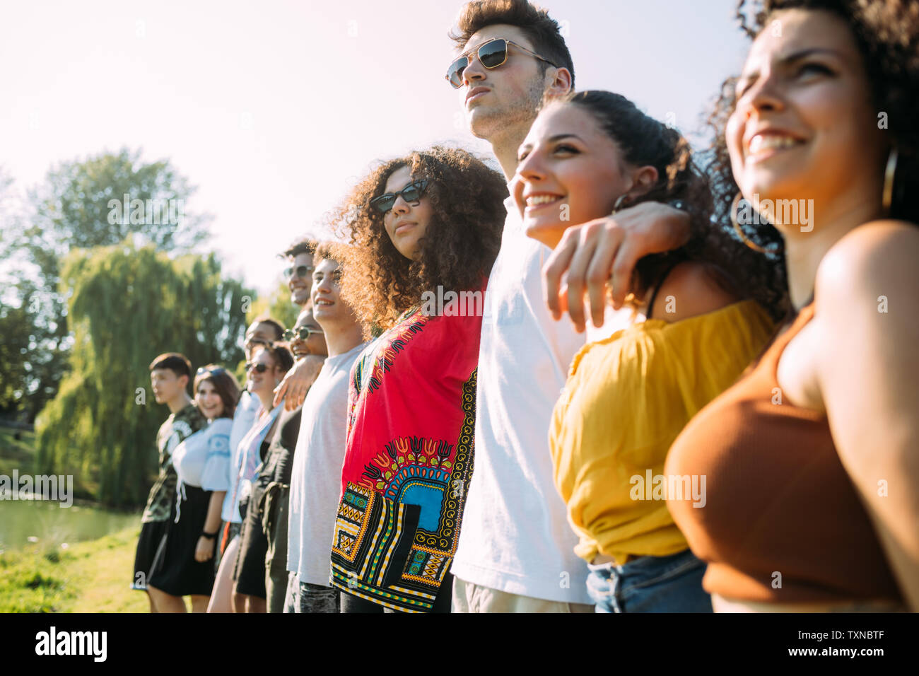 Group fun friends posing hi-res stock photography and images - Alamy