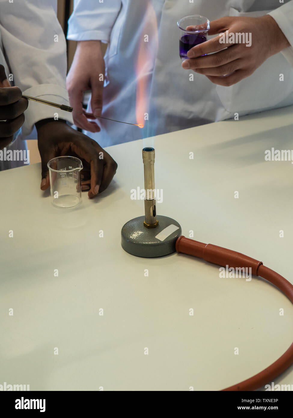 Bunsen burner hires stock photography and images Alamy