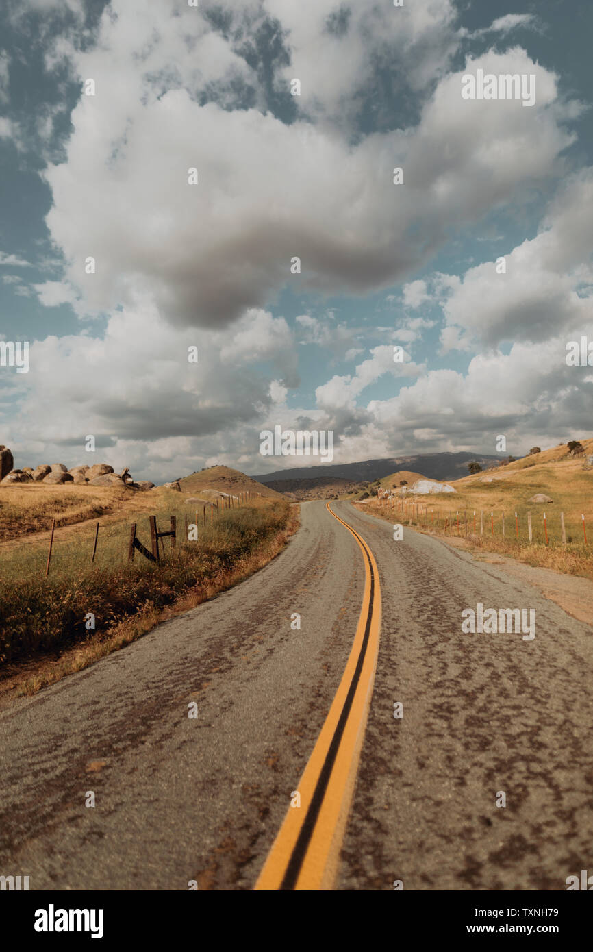 Landscape with rural road, Exeter, California, USA Stock Photo - Alamy