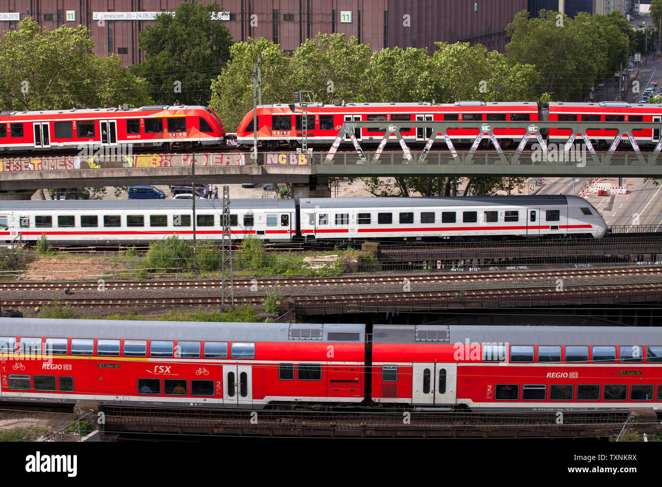 trains in the district Deutz, Cologne, Germany.  Zuege im Stadtteil Deutz, Koeln, Deutschland. Stock Photo