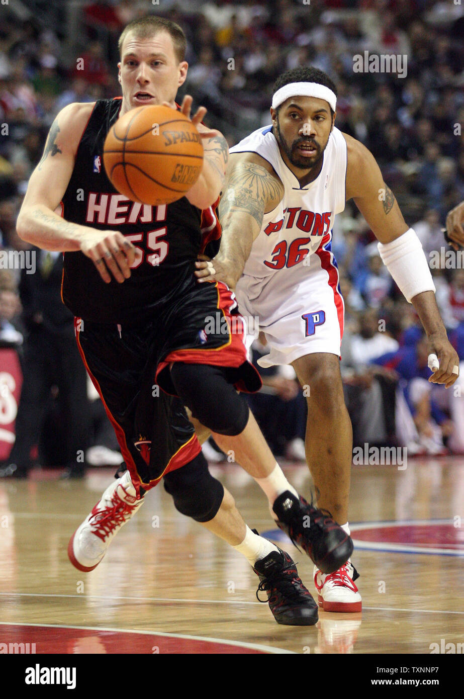 Miami Heat guard Jason Williams stares at an official after being