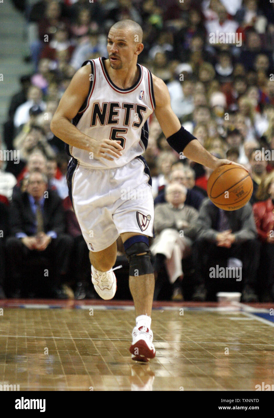 New Jersey Nets guard Jason Kidd (5 