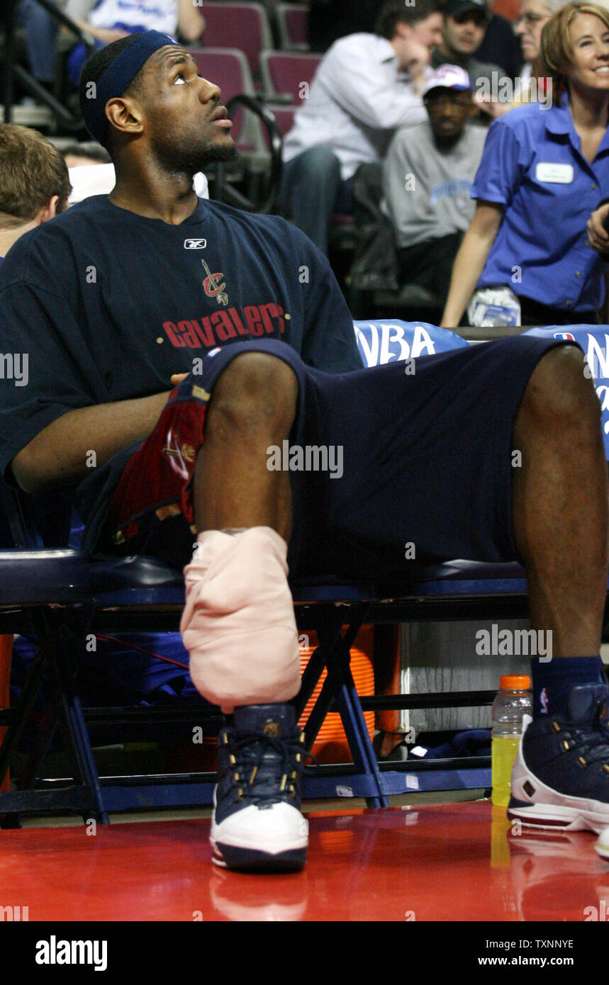 lebron james on bench