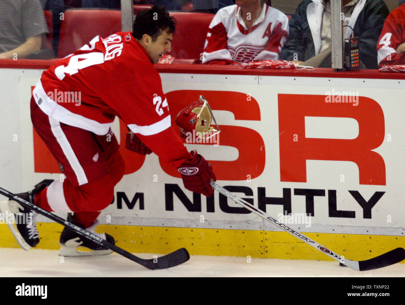 Sports Photo Gallery - At 45 Chris Chelios show no signs of slowing - The  Detroit News Online