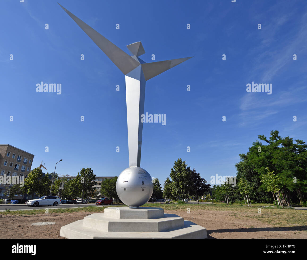 25 June 2019, Saxony-Anhalt, Dessau-Roßlau: A new monument in the centre of Dessau commemorates the aircraft pioneer Hugo Junkers. The occasion for the unveiling of the monument was the first flight of the Junkers F 13 100 years ago on 25.06.1919. Photo: Hendrik Schmidt/dpa-Zentralbild/dpa Stock Photo