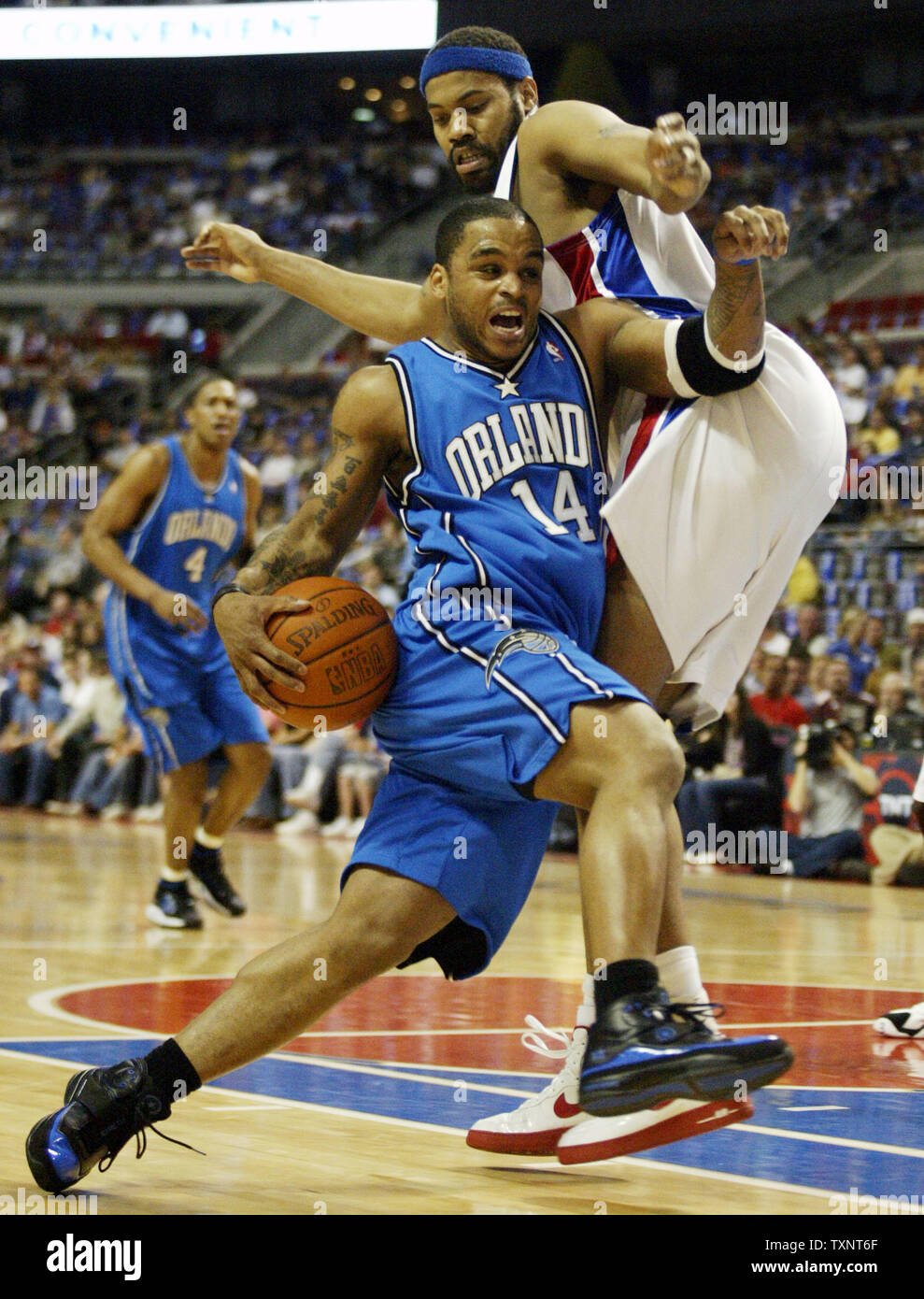 Jameer Nelson Jr. finds a home at Delaware and has his dad right there with him