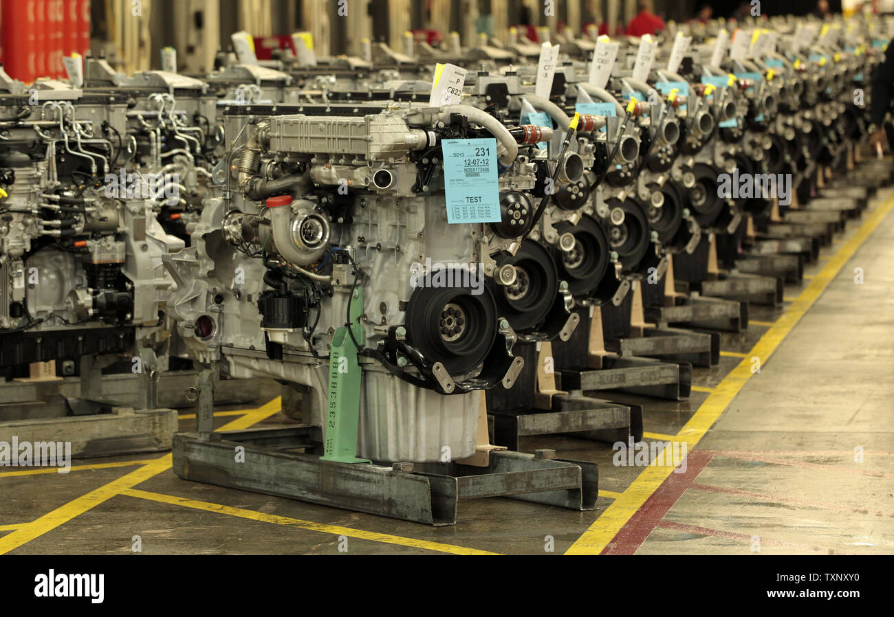 Detroit Diesel Dd 13 Engines On The Assembly Line At The Daimler Detroit Diesel Plant Before President Barack Obama Speaks To Workers In Redford Michigan On December 10 2012 Detroit Diesel Dd 13 Engines