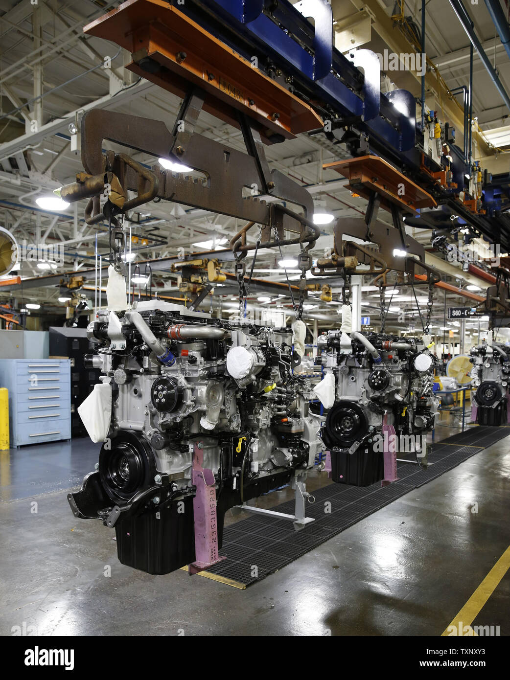 Detroit Diesel Dd 15 Engines On The Assembly Line At The Daimler Detroit Diesel Plant Before President Barack Obama Speaks To Workers In Redford Michigan On December 10 2012 Detroit Diesel Dd 15 Engines
