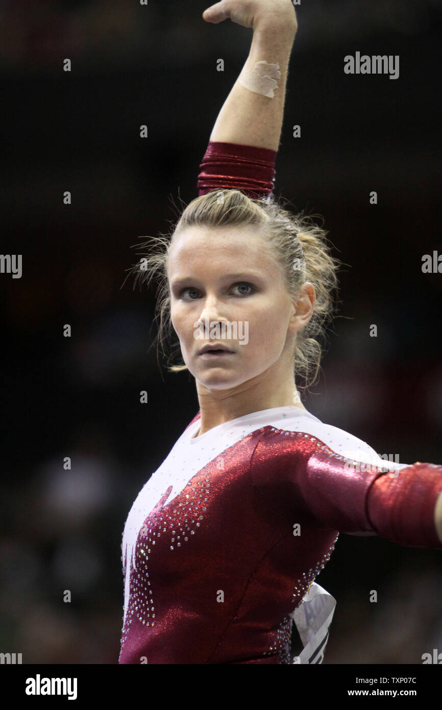 Bridget Sloan Completes During Her Floor Exercise At The Visa
