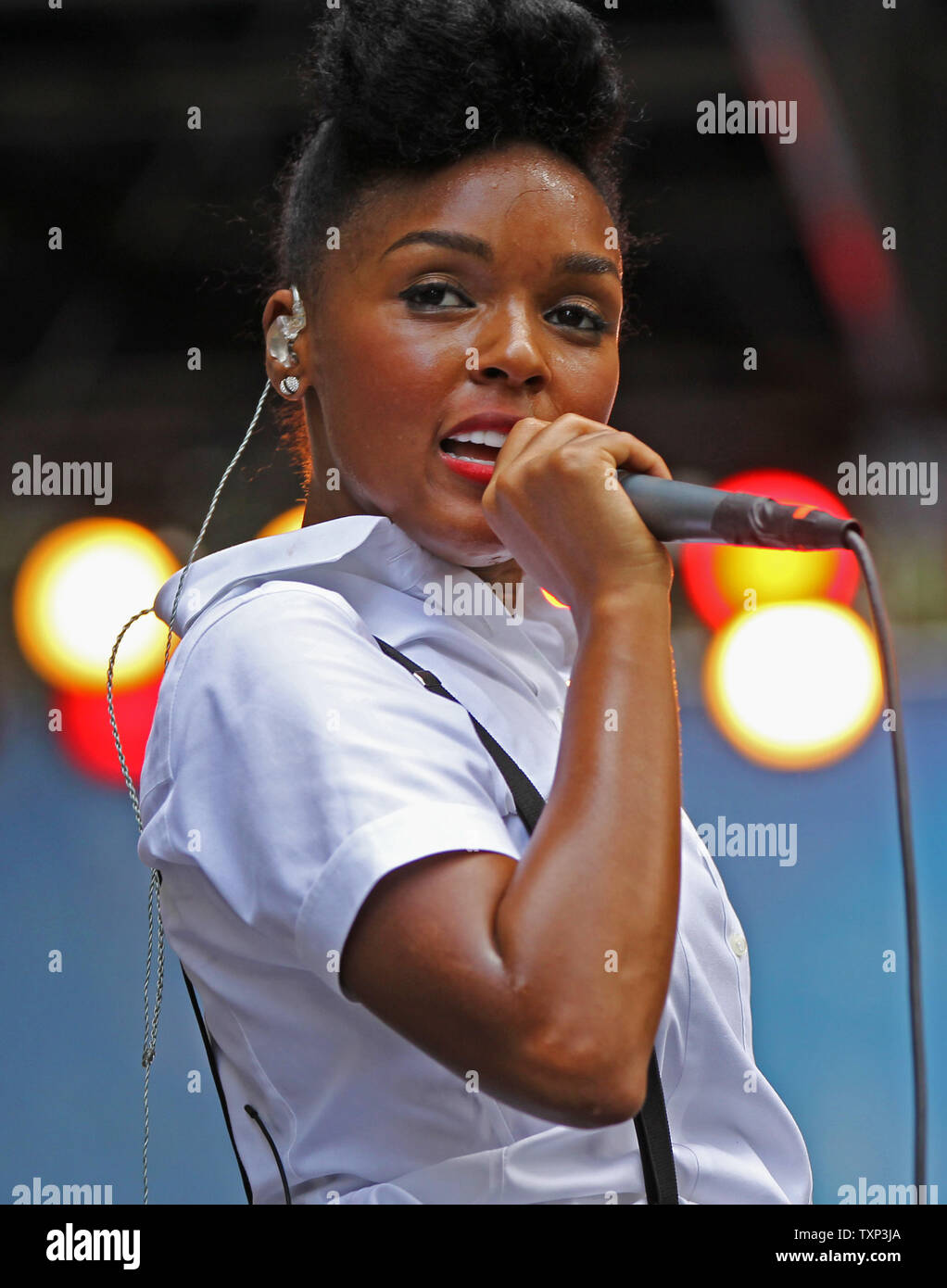 Singer janelle monae hi-res stock photography and images - Alamy