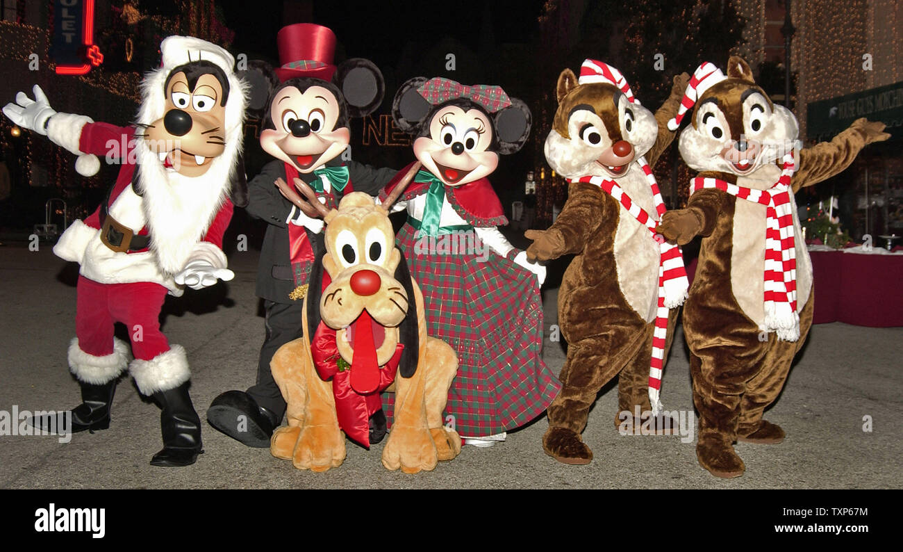 On Nov 15, 2004 at Disney's MGM Studios near Orlando, Florida, Mickey and Minnie Mouse, along with some of their friends introduce the beginnng of the 2004 Holiday Season. (UPI Photo/Marino / Cantrell) Stock Photo