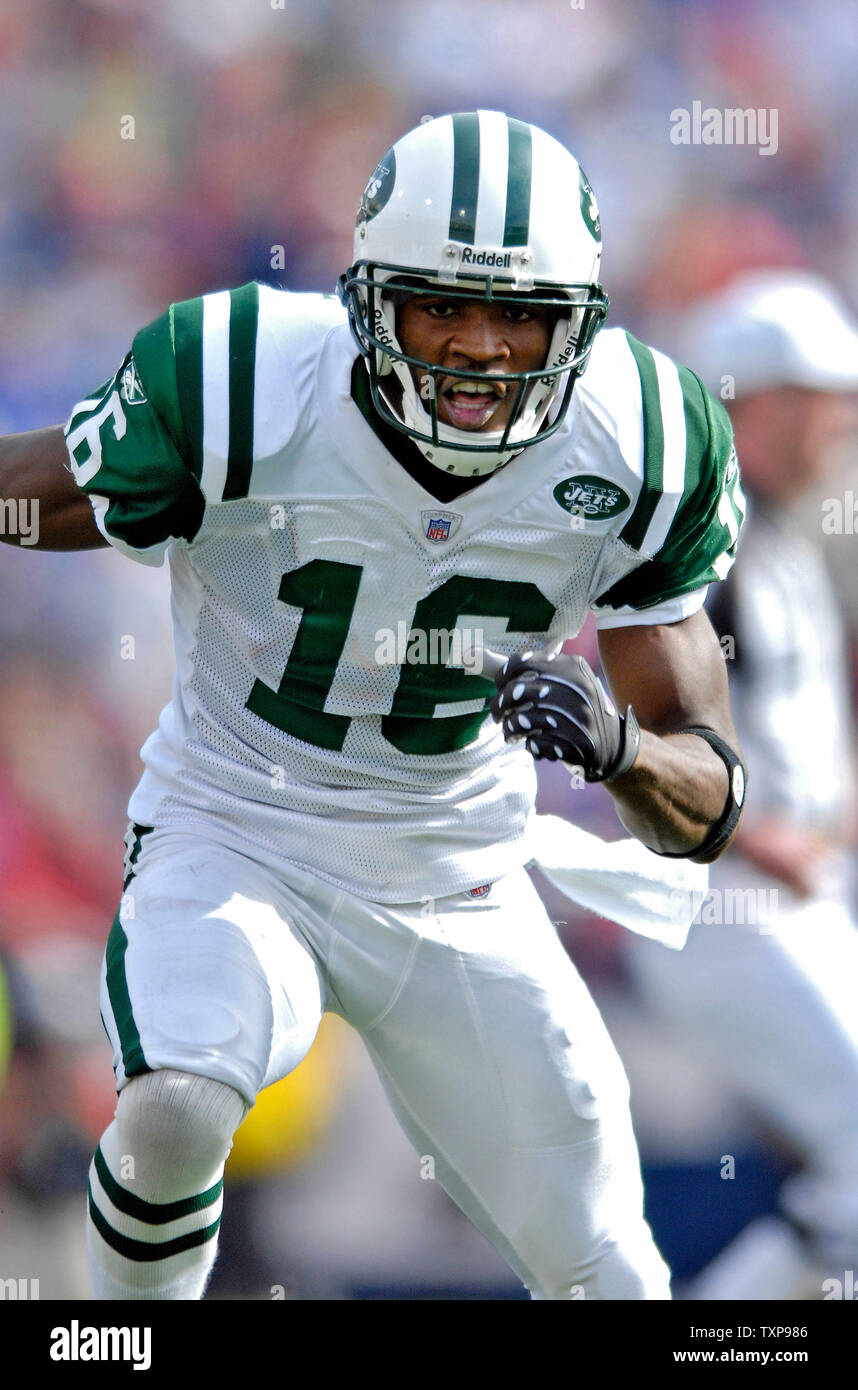 New York Jets quarterback Brad Smith runs out of the pocket