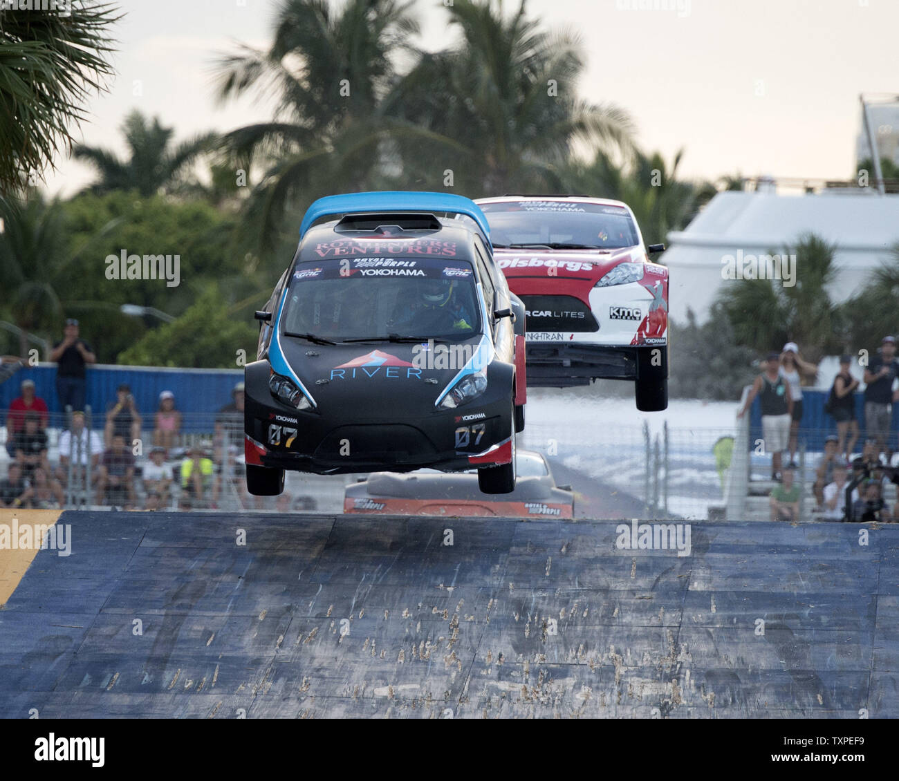 Lyre Racing Track Collete davis hi-res stock photography and images - Alamy