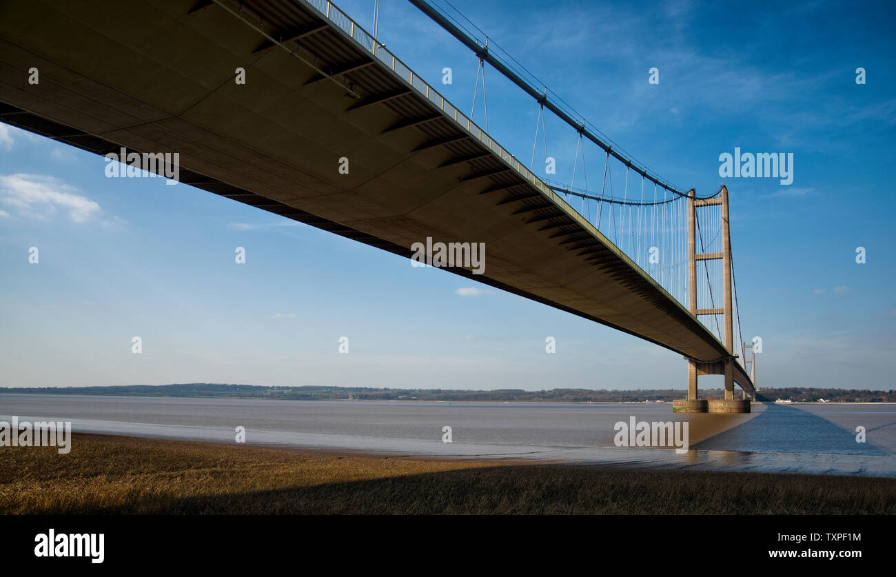 Humber suspension bridge hi-res stock photography and images - Alamy
