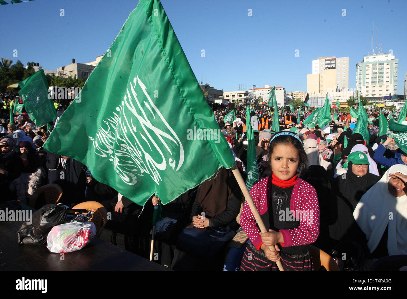A Palestinian Girl Carries A Hamas Flag During A Hamas Women S Rally In Gaza City December