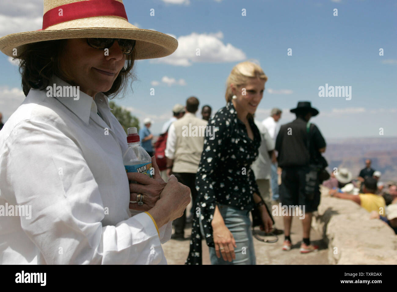 Senator John Kerry's wife Teresa Heinz-Kerry and Vanesa Kerry chat with