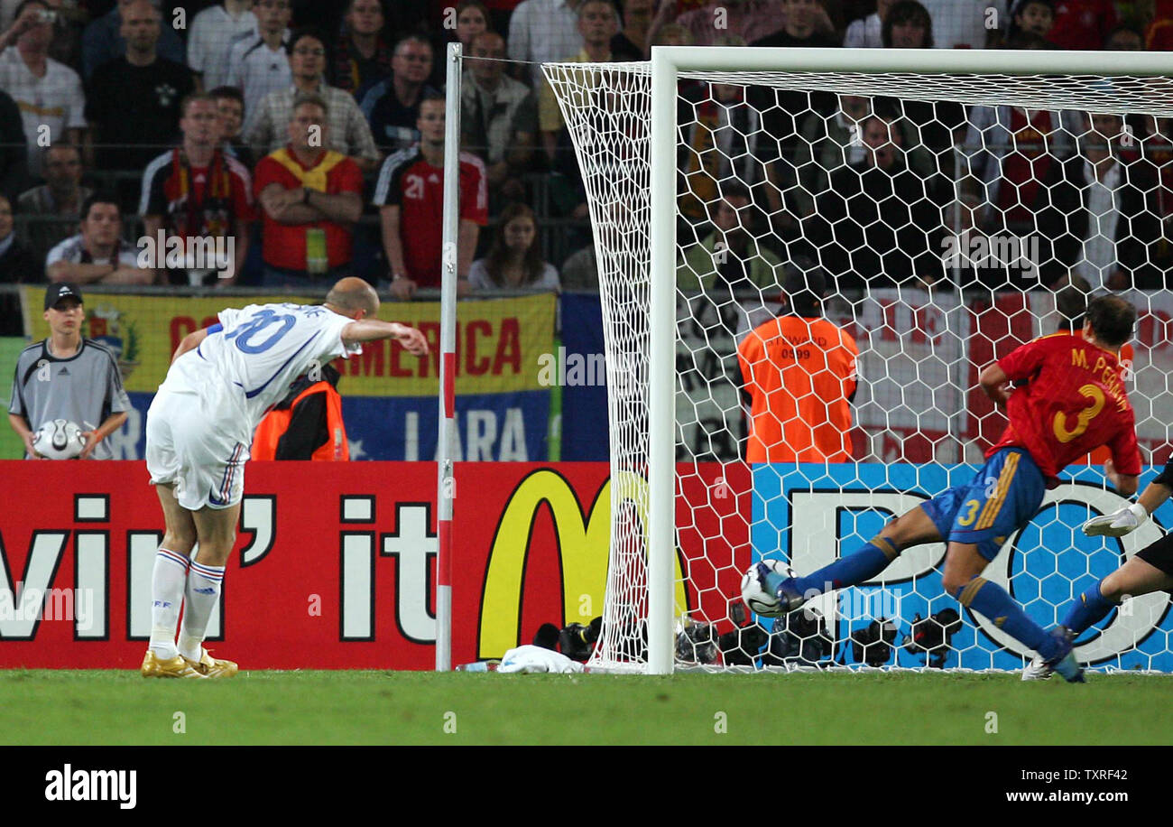France's Zinedine Zidane scores the third goal during World Cup soccer action in Hanover, Germany on June 27, 2006. France defeated Spain 3-1. (UPI Photo/Christian Brunskill) Stock Photo