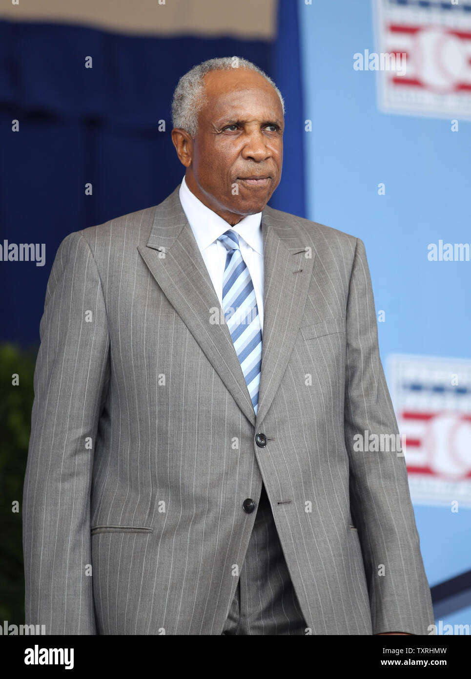 Frank robinson hi-res stock photography and images - Alamy