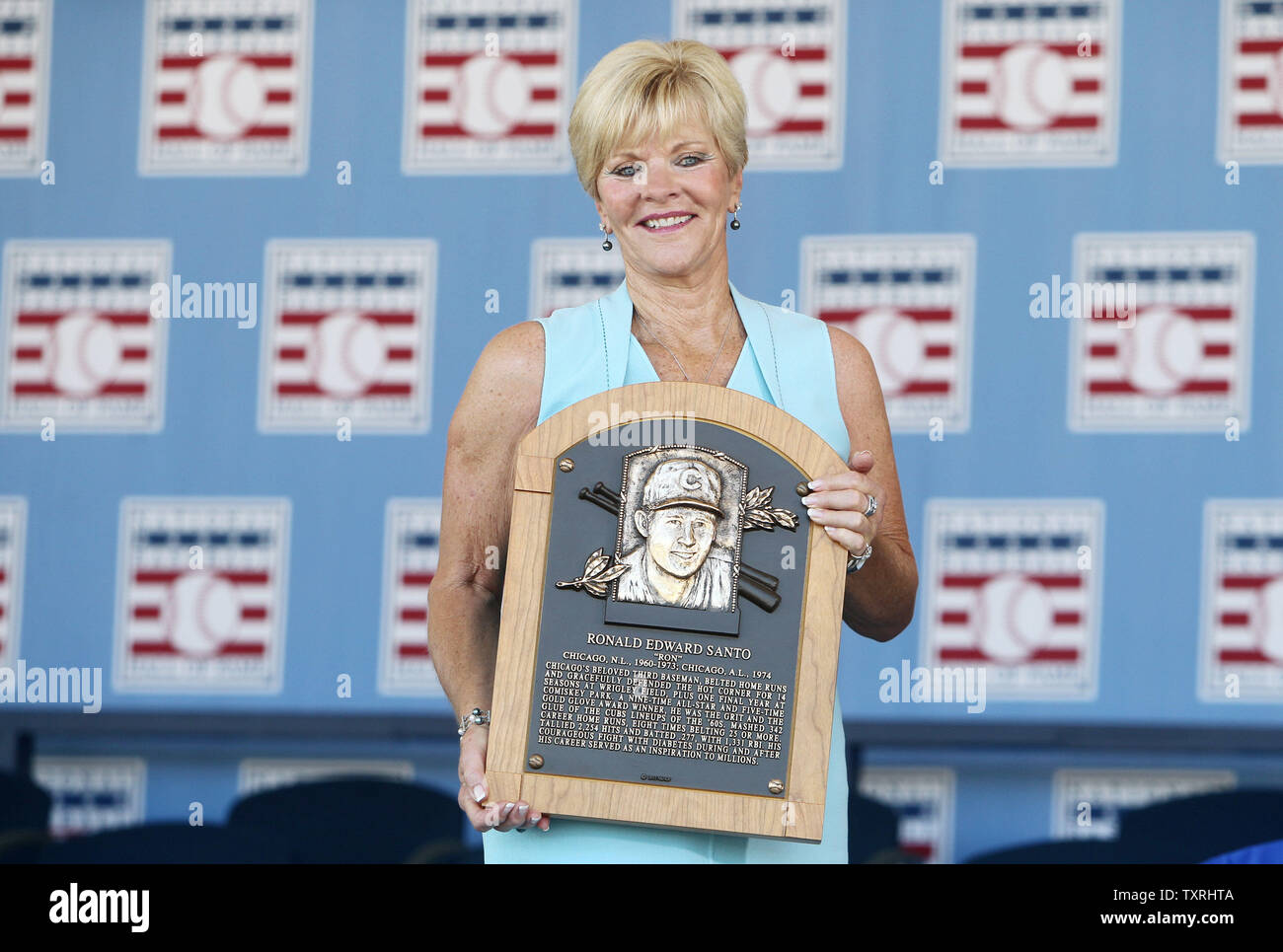 Vicki Santo, second from left, wife of Chicago Cub's great Ron