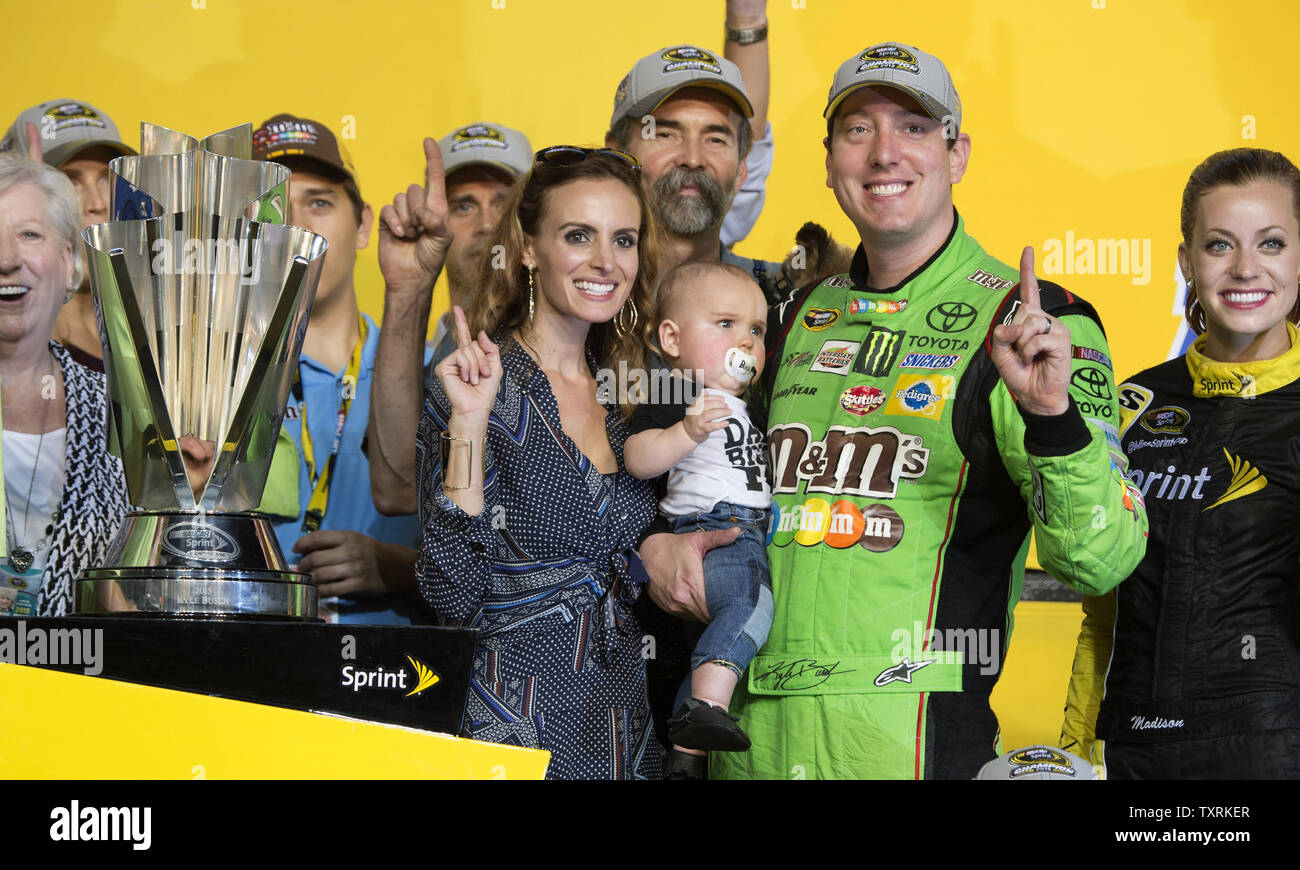 Kyle busch 2015 hi-res stock photography and images - Alamy